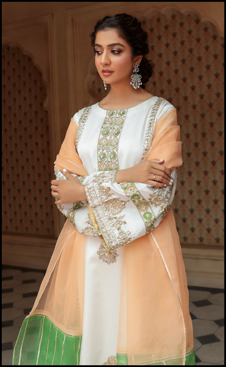 Ishrat – SumairaAurangzeb